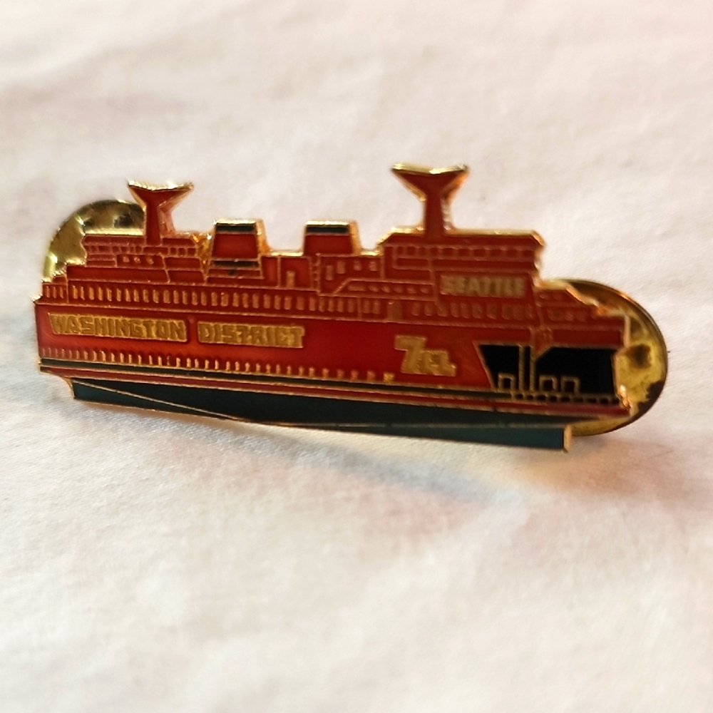 Washington District Seattle Ferry Lapel/Hat Pin Jewelry/ Accessories